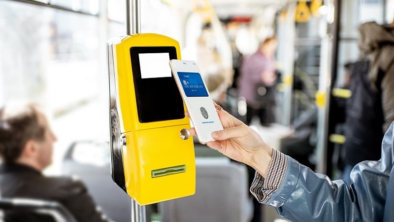 Contactless transit payment with mobile phone